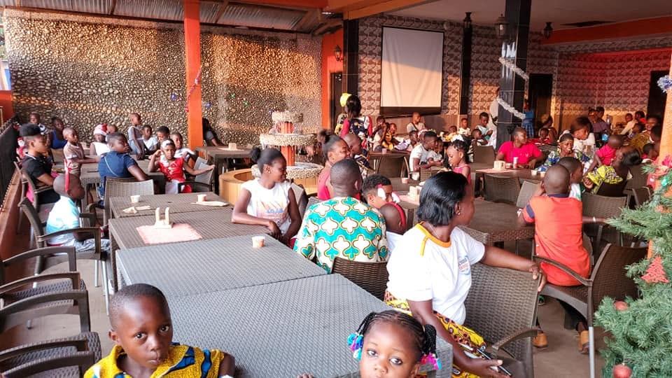 Une famille réunie à La Brioche